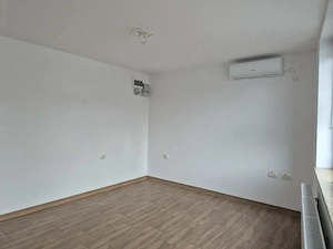 Inchiriere spatiu com sau de birouri in suprafata 30 mp -expunere directa la Str. Banu Maracine nr18 - imagine 5