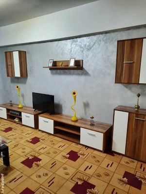Anunt REAL , Apartament 2 camere decomandat in Titan Baba Novac.