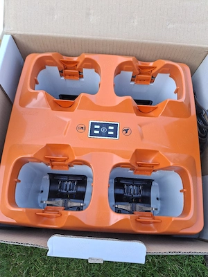 stihl al 301-4 incarcator baterii original nou