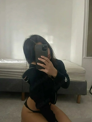 jessy 19 ani singura in locatie