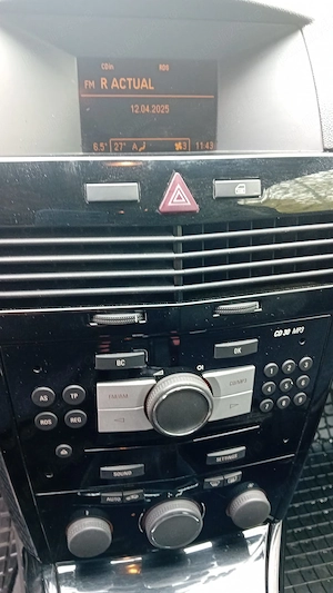 Vand Opel Astra 1.4i Cosmo - imagine 9