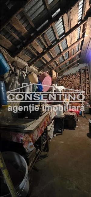 Se vinde casa , libera in com . Mobila Banului - imagine 19