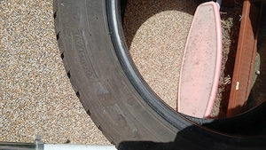 Vând 2 anvelope iarna 215 55r17  - imagine 4