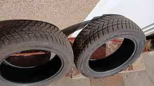 Vând 2 anvelope iarna 215 55r17  - imagine 2