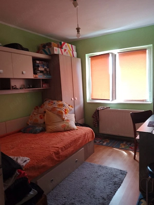 Apartament 4 camere ,2 bai ,etaj 4  4 zona Gemenii - imagine 5