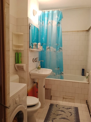 Apartament 4 camere ,2 bai ,etaj 4  4 zona Gemenii - imagine 3