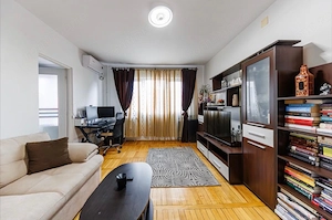 Apartament cu 2 camere et 3 posibilitate centrala Sagului - imagine 9