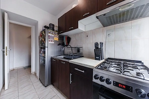 Apartament cu 2 camere et 3 posibilitate centrala Sagului - imagine 4