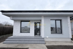 Casa Individuala - 3 camere - 1 baie - 250mp teren