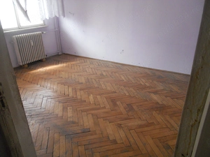 Precista-zona City Mall-etajul 3