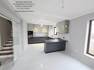 Casa noua, moderna tip duplex la alb cheie si teren 250 mp, in cartier exclusivist Piatra Neamt 