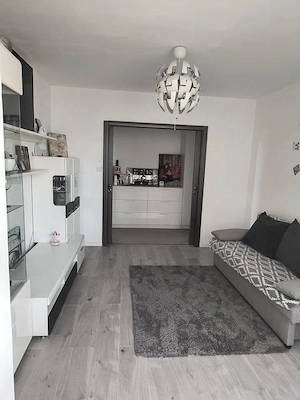 Apart.3 cam ultracentral - McDonald's - imagine 2