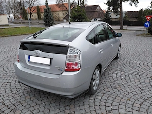 Vând Toyota Prius, an 2008 - imagine 3