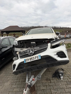 Vanzare auto - Mercedes-Benz Classe GLC | 2017 usor avariat - imagine 3