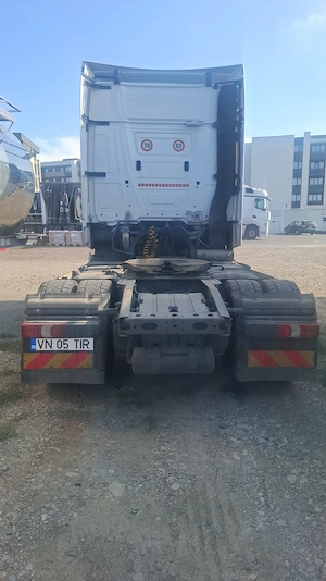 Vand Actros 1845 - imagine 3