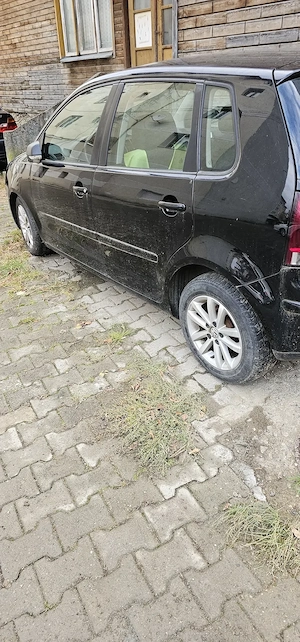 Vand Volkswagen Polo 9N,motor 1,4 cm3 pe benzina - imagine 3