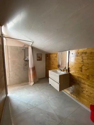 Apartament 4 camere decomandat 140mp, Mansarda, zona Consul, Utilitati incluse - imagine 7