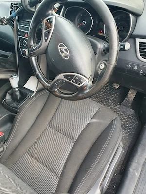 Dezmembrez Hyundai I30 1.6 d 2014 - imagine 5