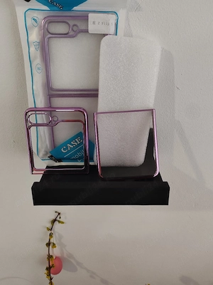 Nou huse pentru Samsung Z Flip 5 