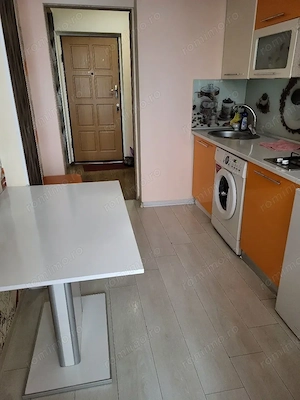 Garsoniera in zona Gorjului - imagine 3