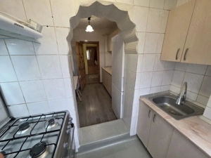 De inchiriat apartament cu 3 camere Micro 17, 343 euro - imagine 3