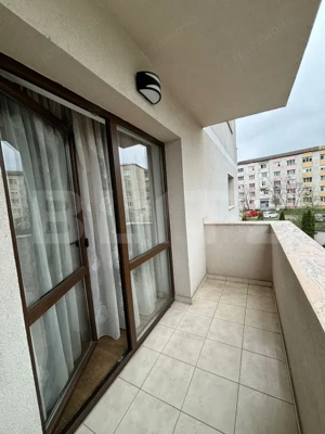 APARTAMENT CU 2 CAMERE , ZONA ISU , LOC DE PARCARE INCLUS  - imagine 8