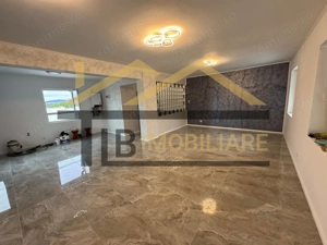 Casa de inchiriat, 130mp, 6 parcari, zona Boema - imagine 2