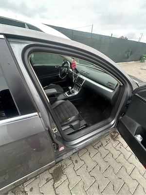 ww passat b6 6+1 În stare perfectă cod motor bmr - imagine 4