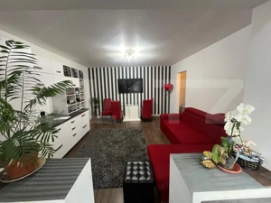 Apartament 3 camere, semidecomandat - zona Rogerius