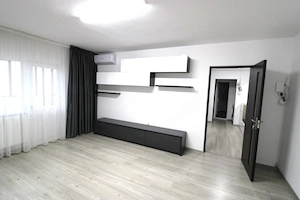 2 Camere DECOMANDATE | Bloc 2002 | Micro 17 | Orientare SUD | Practic Imobiliare - imagine 2