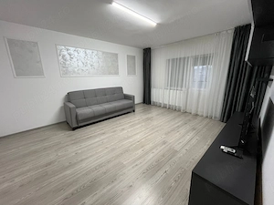 2 Camere DECOMANDATE | Bloc 2002 | Micro 17 | Orientare SUD | Practic Imobiliare