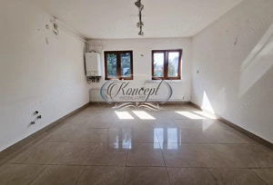 Apartament spatios si cu potential in Andrei Muresanu - imagine 5