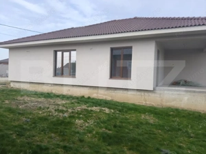 De vanzare casa Santandrei pe un singur nivel intr-o zona linistita