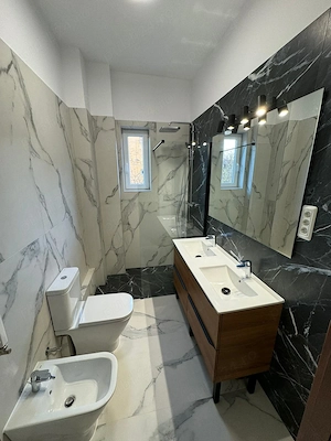 Proprietar, inchiriez apartament 3 camere - Punctele Cardinale - Tribunal - Ideal pentru birouri - imagine 2