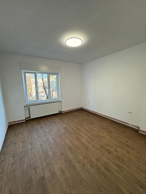 Proprietar, inchiriez apartament 3 camere - Punctele Cardinale - Tribunal - Ideal pentru birouri - imagine 4