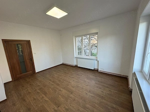 Proprietar, inchiriez apartament 3 camere - Punctele Cardinale - Tribunal - Ideal pentru birouri - imagine 3