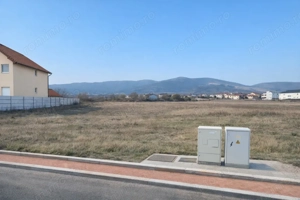 OKAZIE ! Teren Intravilan 4080 mp. D=31 m. PUZ aprobat P+3+1 Rh Asfalt Utilitati - imagine 3