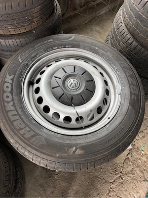 set 4 jante microbus vw T5 in stare foarte buna , echipate cu anvelope vara 215/65/16 C ,  - imagine 3