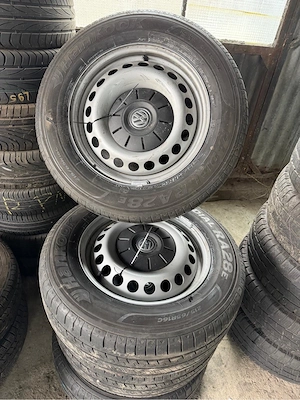 set 4 jante microbus vw T5 in stare foarte buna , echipate cu anvelope vara 215/65/16 C ,  - imagine 2