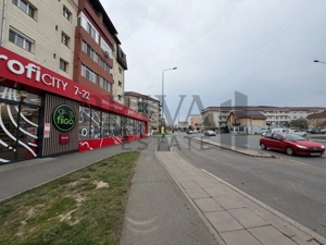 Apartament 3 camere,2 bai, centrala, etaj 1. Sud Plaza