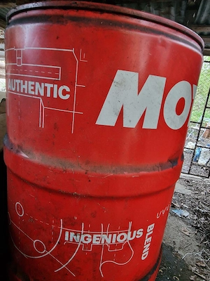 Vând ulei ars auto curat 2 lei litru