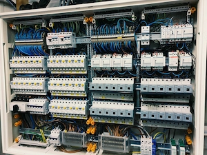 Servicii electrice Arad - Electrician Arad - imagine 2