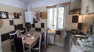 Apartament 4 camere decomandat   Etaj 1, Inel 2, vedere bilaterală