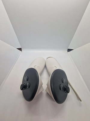 Ochelari VR Meta Quest - imagine 3