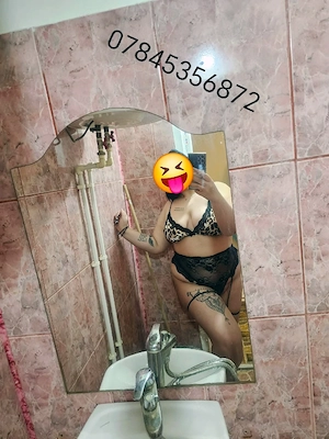 Noua la tine în oraș  - imagine 3