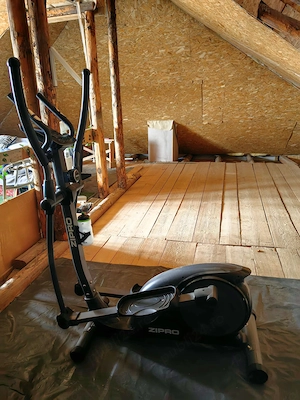 Bicicletă eliptică magnetica Zipro Hulk, volantă 8 kg