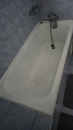 Vând cadă de fontă