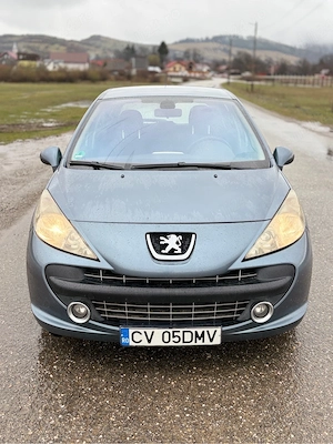 Peugeot 207 din 2008 de 1,6 Disel 