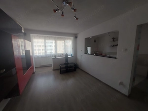 Apartament 3 camere, decomandat, zona Balcescu 