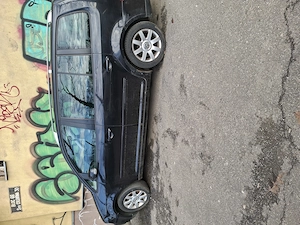  Vand Vw touran - imagine 3